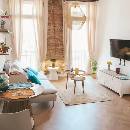 Le Nid Enchante Apartament